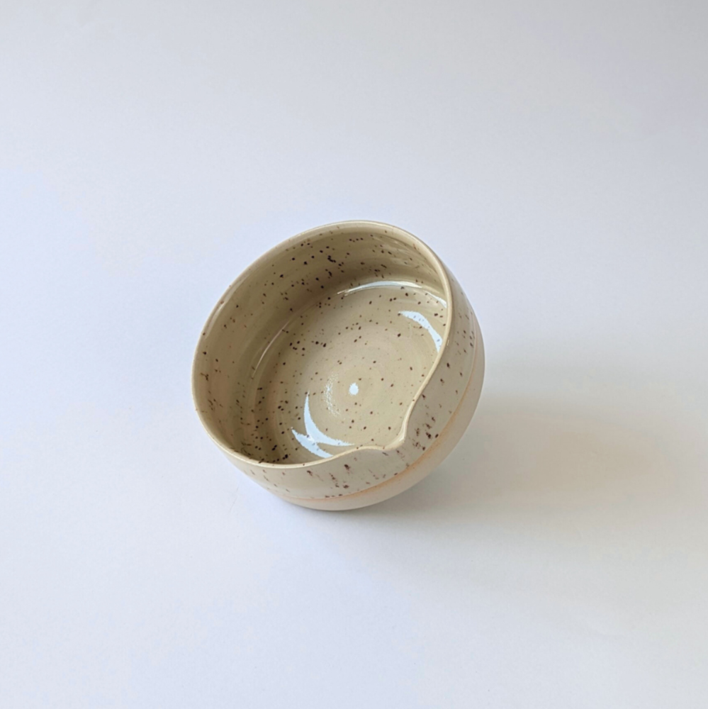 Handgedrehte Matcha Schale - Dots Glossy