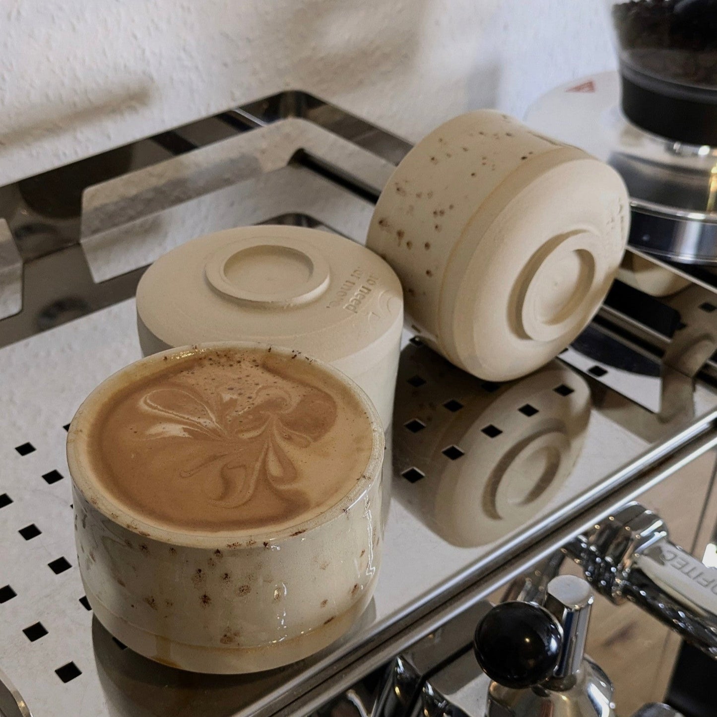 Handgedrehter Keramik Coffee & Tea Cup N°1