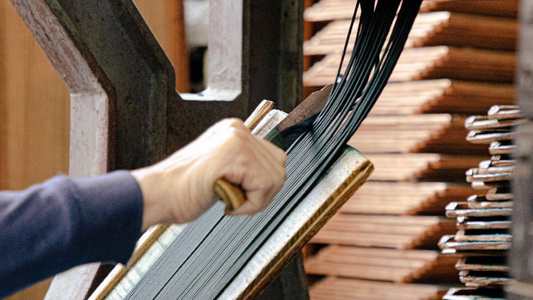 Japanese Incense Sticks: What Makes Them Different — and Why Less Smoke Is Better