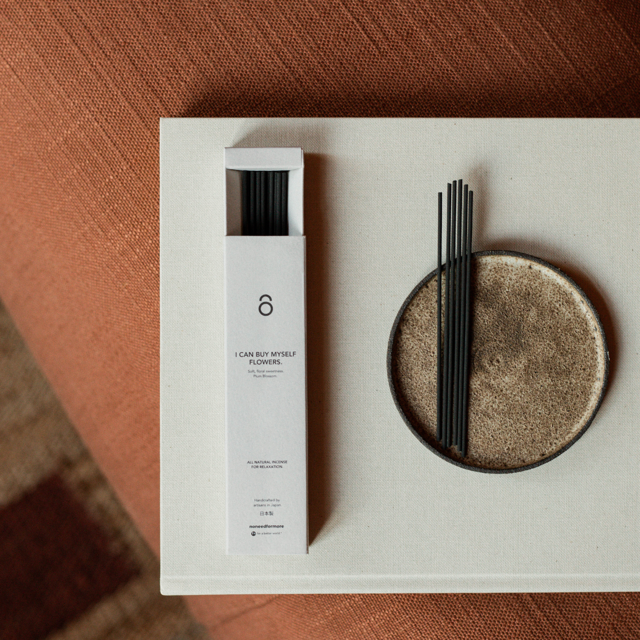 Duo - Porte-Encens & Bâtonnets d'Encens Naturels «I Can Buy Myself Flowers»