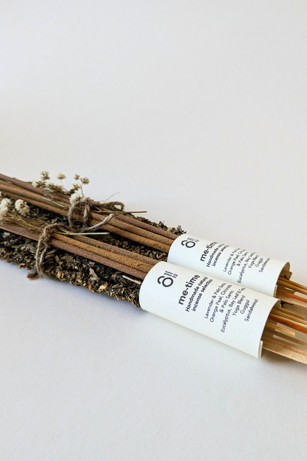 Räucherset: Palo Santo Räucherwerk & Handgerollte Räucherstäbchen