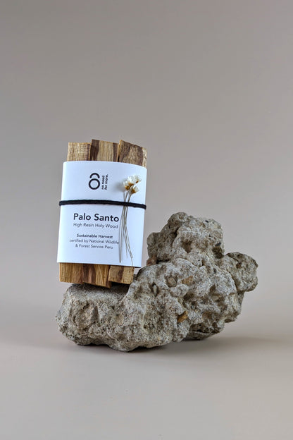 Räucherset: Palo Santo Räucherwerk & 100% Weißer Salbei Räucherbündel