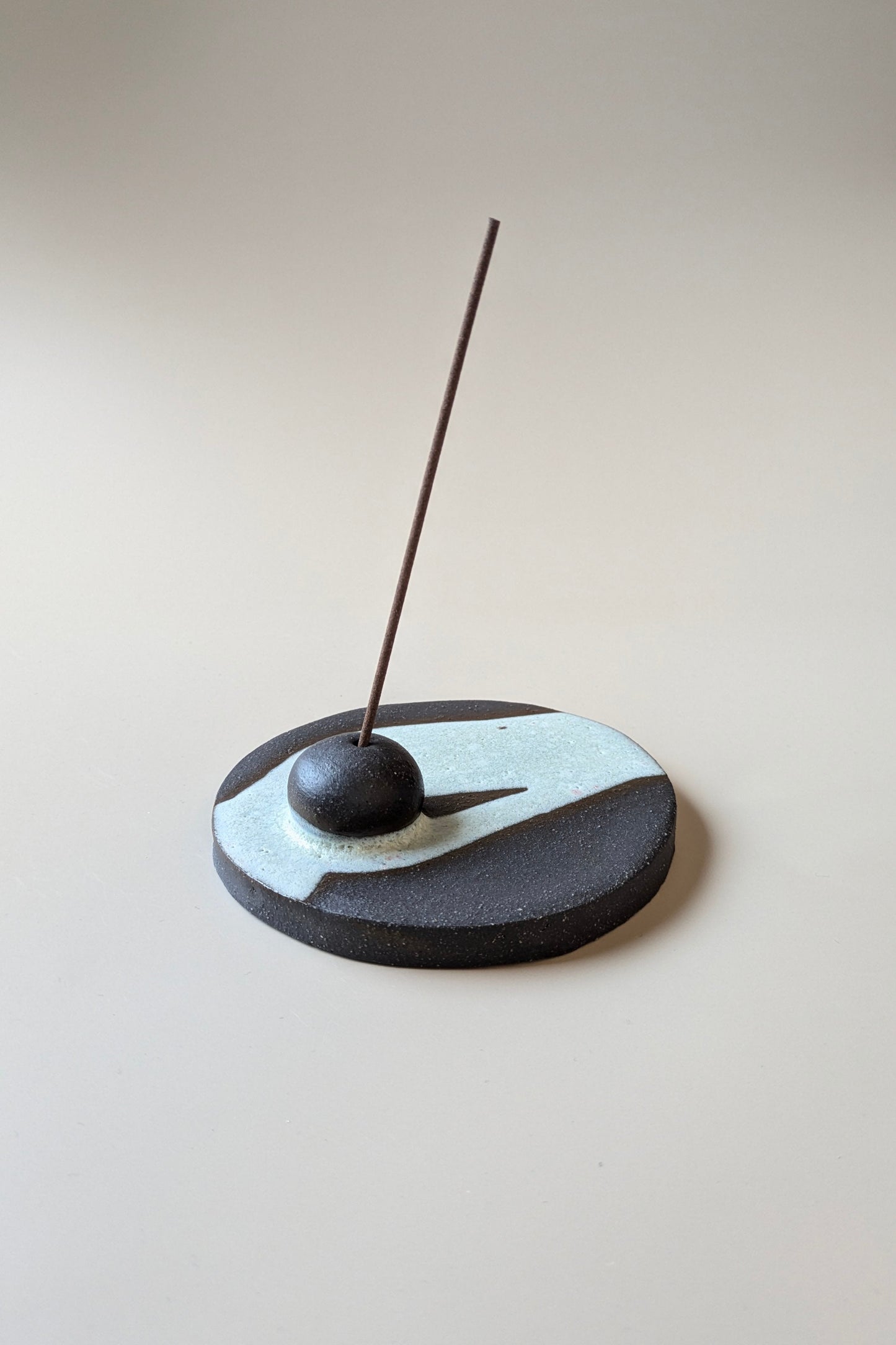 Handmade Incense & Palo Santo Holder - Circle Grey & White