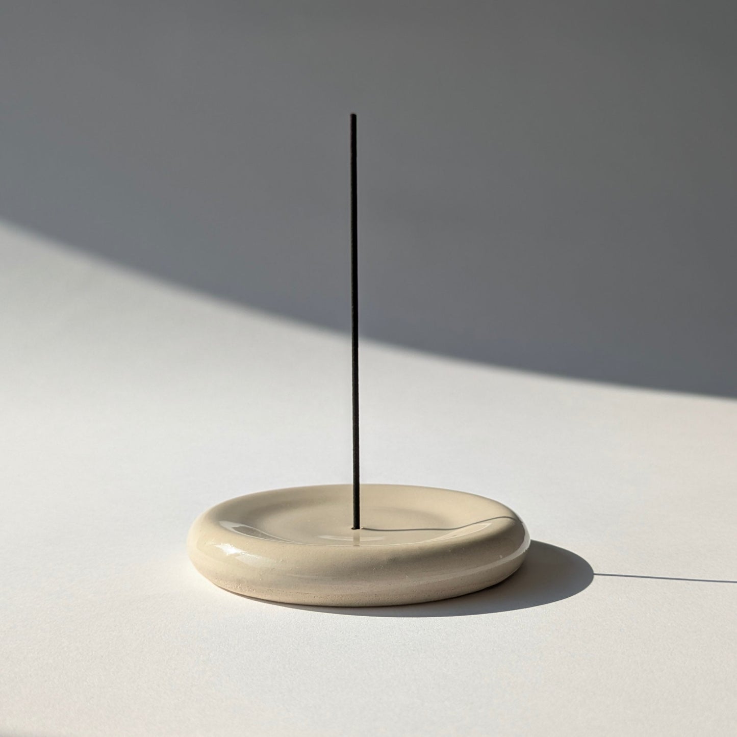 'Unhurried' - Set Räucherstäbchenhalter & Japanischer Räucherduft