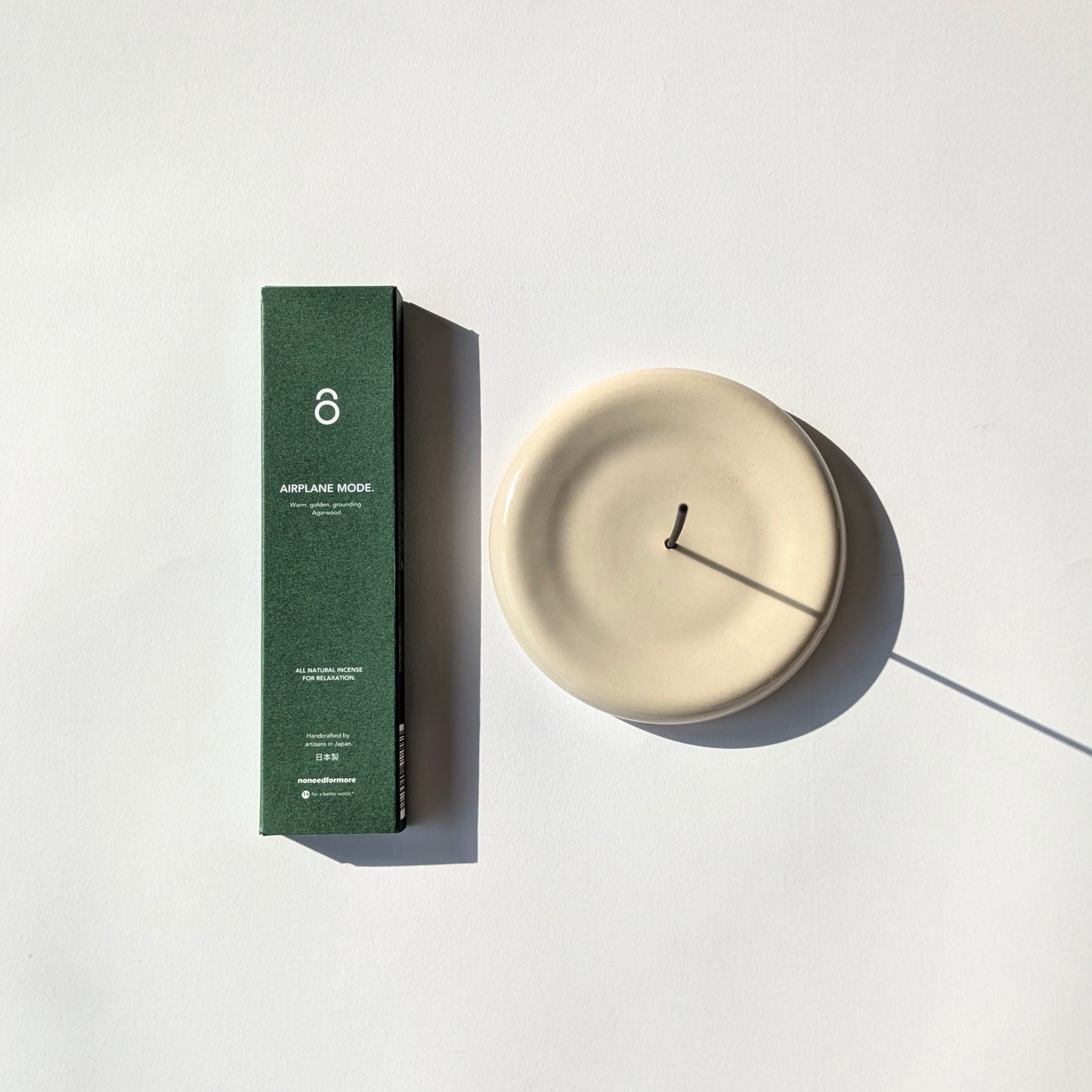 'Unhurried' - Set Räucherstäbchenhalter & Japanischer Räucherduft